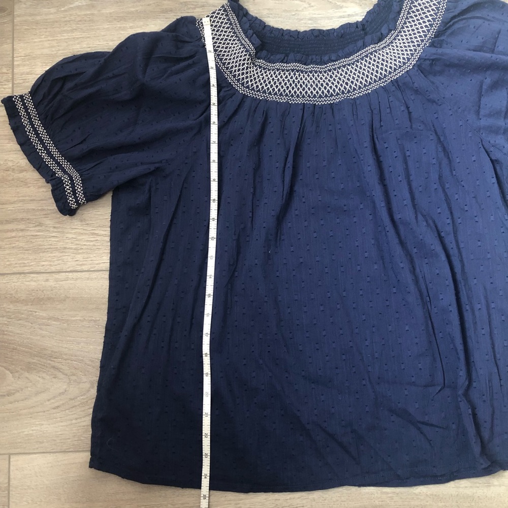Old Navy Scoop Neck Smocked Blouse Size XL Elastic Neck Off Shoulder Top Navy - Picture 5 of 10